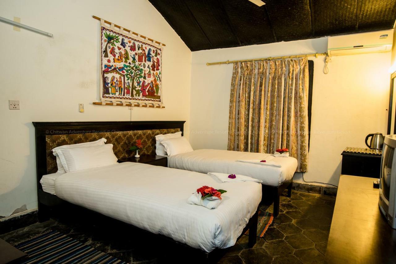 Chitwan Adventure Resort Sauraha Kültér fotó
